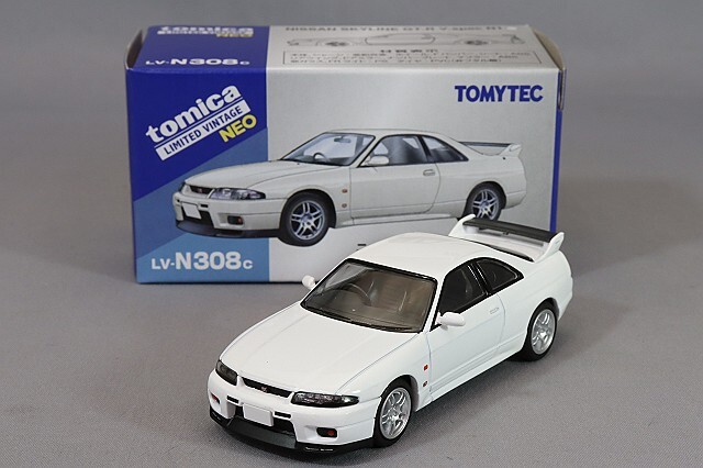 トミカリミテッドヴィンテージ NEO 1/64 日産 スカイライン GT-R V 
