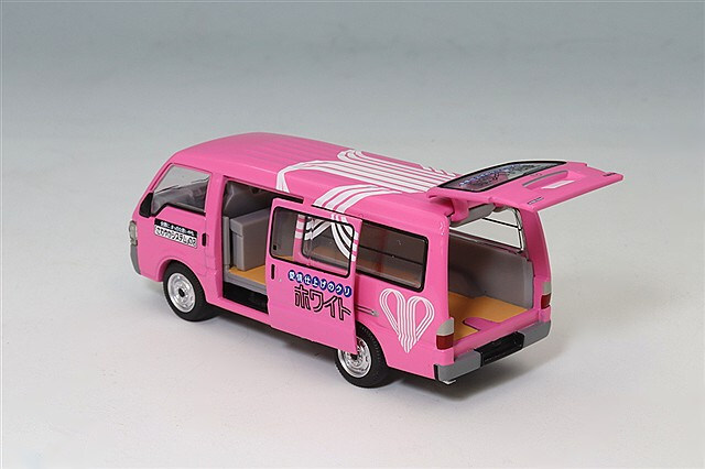 トミカリミテッドヴィンテージ NEO 1/64 マツダ ボンゴブローニイ バン