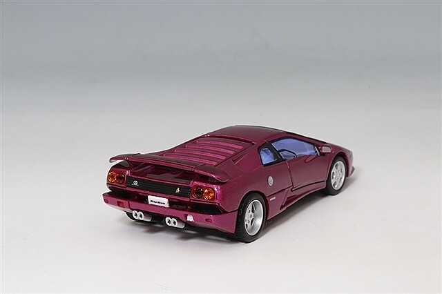 トミカリミテッドヴィンテージ NEO 1/64 ランボルギーニ ディアブロ