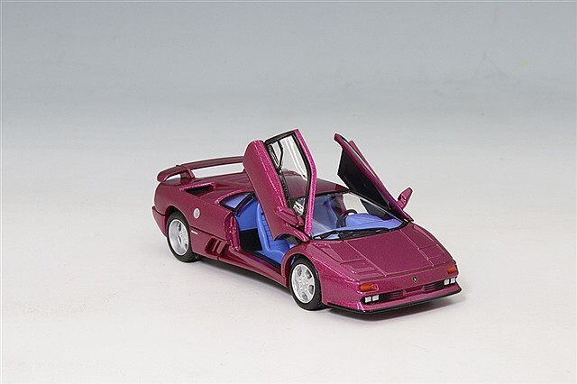 トミカリミテッドヴィンテージ NEO 1/64 ランボルギーニ ディアブロ