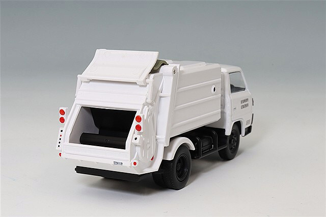 トミカリミテッドヴィンテージ NEO 1/64 三菱 FUSO キャンター 清掃車