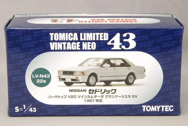 トミカリミテッドヴィンテージ NEO43 1/43 日産 セドリック 