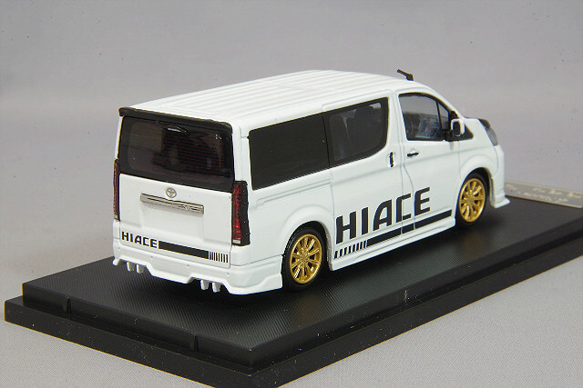 MODEL1 (モデルワン) 1/64 トヨタ ハイエース 300 カスタムVer. ホワイト