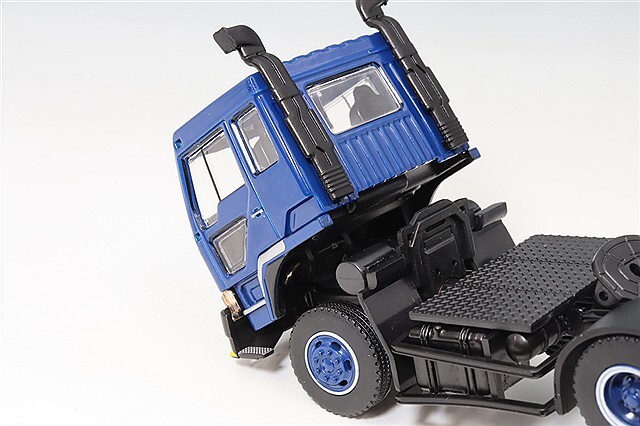 MODEL1 (モデルワン) 1/64 三菱 FUSO ザ グレート 1986 ブルー