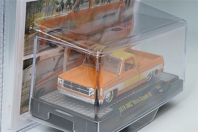 M2マシーン 1/64 1976 GMC シエラ グランデ 15 