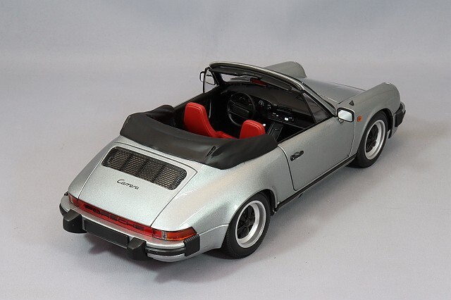 ミニチャンプス ポルシェ911 カレラ カブリオレ 1990 ブルー 1/43  