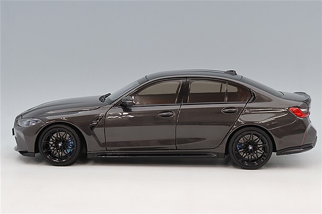 ミニチャンプス 1/18 BMW M3 2024 グレーメタリック