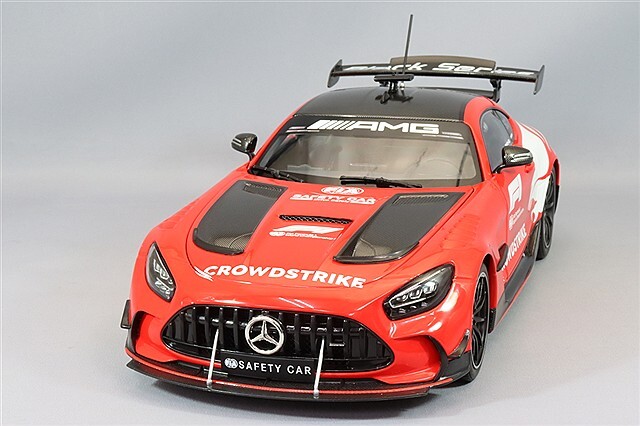 ミニチャンプス 1/18 メルセデス AMG GT ブラックシリーズ 2024 F1