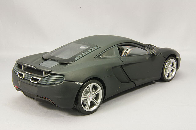 ミニチャンプス 1/18 マクラーレン MP4-12C 2011 マットグレー