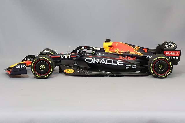 ミニチャンプス 1/18 オラクル レッドブルレーシング RB18 2022 F1