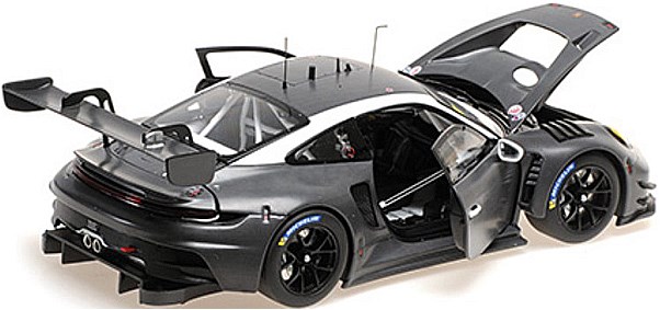 ☆予約品☆ ミニチャンプス 1/18 ポルシェ 911 (992) GT3 R カーボン