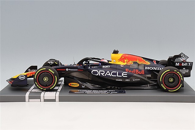 ミニチャンプス 1/18 オラクル レッドブルレーシング RB21 2025 F1