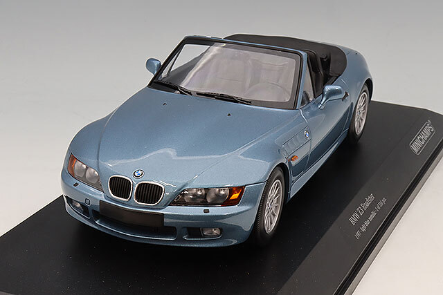 ミニチャンプス 1/18 BMW Z3 ロードスター 1997 ライトブルーメタリック