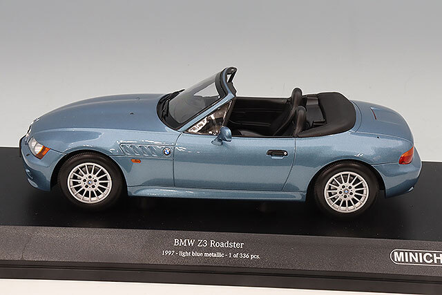 ミニチャンプス 1/18 BMW Z3 ロードスター 1997 ライトブルーメタリック
