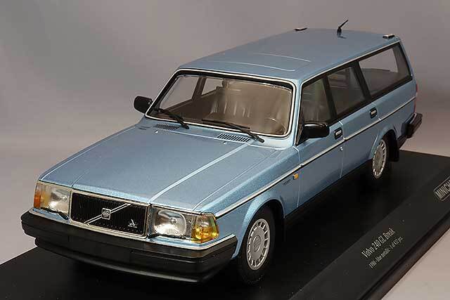 ミニチャンプス 1/18 ボルボ 240 GL ブレーク 1986 ブルーメタリック