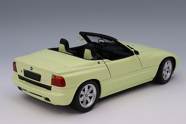 ミニチャンプス 1/18 BMW Z1 1988 イエロー