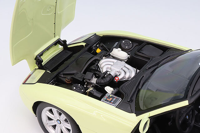 ミニチャンプス 1/18 BMW Z1 1988 イエロー