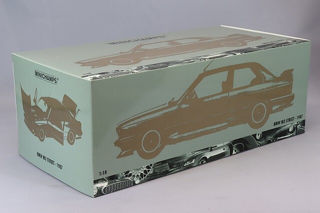 ミニチャンプス 1/18 BMW M3 (E30) 1987 ホワイト