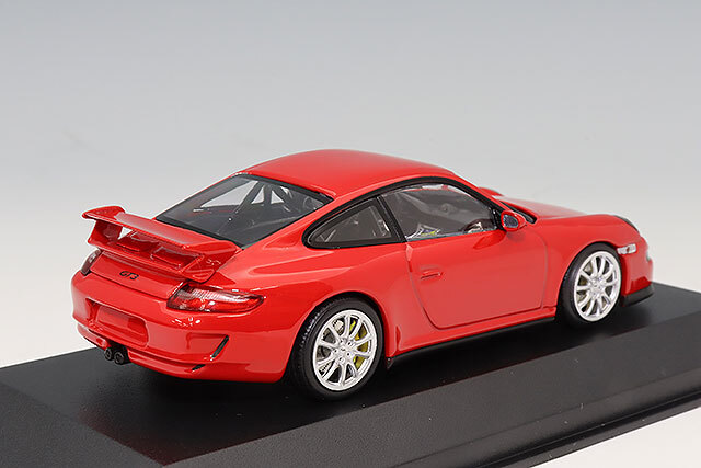 ミニチャンプス 1/43 ポルシェ 911 GT3 2006 レッド