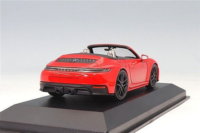 ミニチャンプス 1/43 ポルシェ 911 (992.2) カレラ GTS
