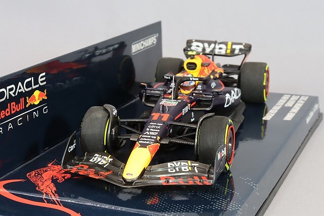 ミニチャンプス 1/43 オラクル レッドブルレーシング RB18 2022 F1