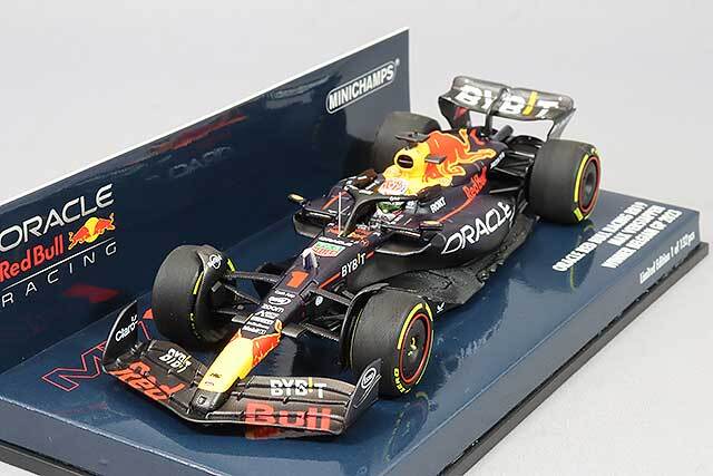 F1ミニカー 1/43 レッドブル　フェルスタッペン　2019年 Amazon | ブラーゴ 1/43 レッドブル F1 RB19#1 マックス