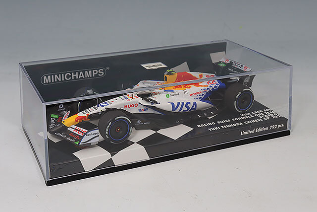ミニチャンプス 1/43 ビザ キャッシュ RB F1チーム VCARB 02 2025 中国