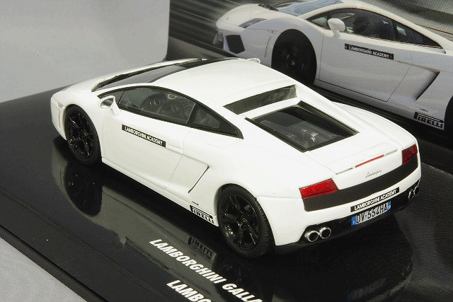 ミニチャンプス 1/43 ランボルギーニ ガヤルド LP560-4 2008