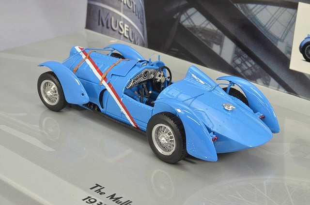 ミニチャンプス 1/43 ドライエ タイプ 145 GP V12 1938 ライトブルー