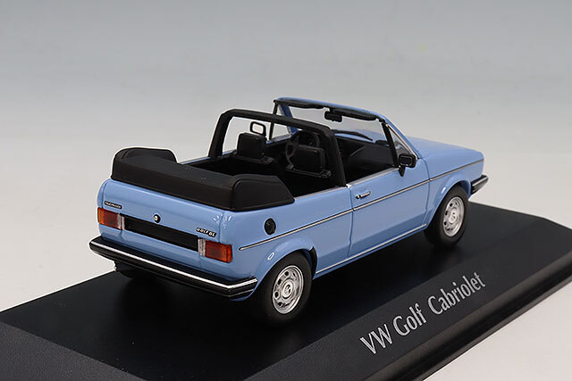 マキシチャンプス 1/43 フォルクスワーゲン ゴルフ I カブリオレ 1979