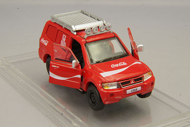 Coca-Cola Collectibles 1/64 三菱 パジェロ 2001 