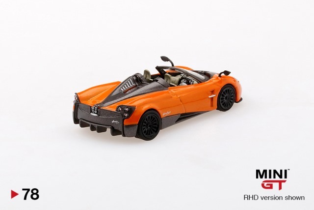 TSM ミニGT 1/64 パガーニ ウアイラ ロードスター 右ハンドル