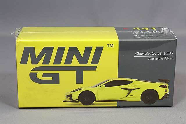 MINI GT シボレー コルベットZ06 アクセレレートイエローチェイスカー