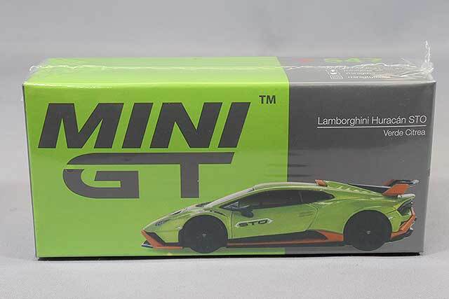 TSM ミニGT 1/64 ランボルギーニ ウラカン STO ヴェルデシトレア 右 