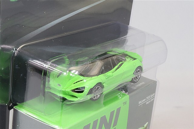 TSM ミニGT 1/64 マクラーレン 750S マンティスグリーン(左ハンドル
