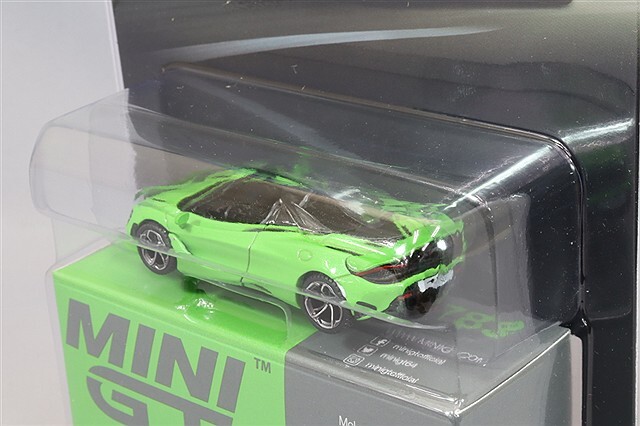 TSM ミニGT 1/64 マクラーレン 750S マンティスグリーン(左ハンドル