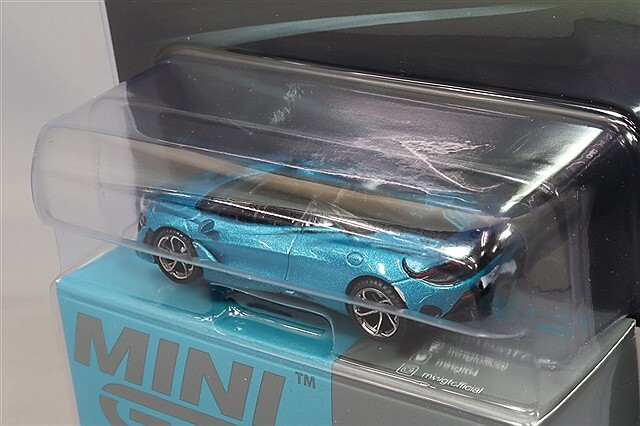 TSM ミニGT 1/64 マクラーレン 750S ベリーズブルー (左ハンドル