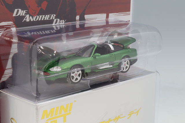 TSM ミニGT 1/64 ジャガー XKR 「ダイ・アナザー・デイ」 (2003) 日本