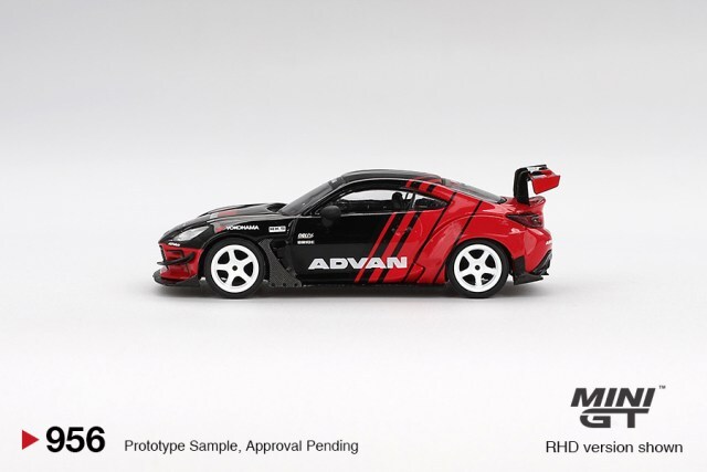 TSM ミニGT 1/64 トヨタ GR86 HKS タイプR アドバン 2022 東京