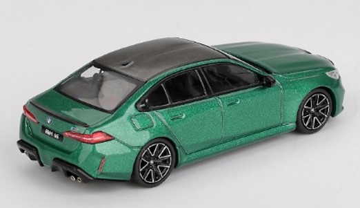 TSM ミニGT 1/64 BMW M5 (G90) アイルオブマン グリーンメタリック (左