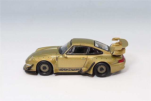 MODEL MODEL 1/64 RWB 993 ゴールド