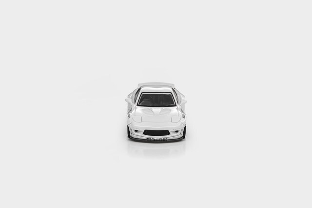 ☆予約品☆ MODEL MODEL 1/64 マツダ RX7 FD Rocket Bunny ホワイト
