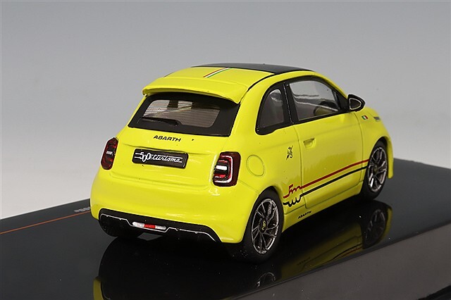 イクソ 1/43 フィアット アバルト 500e 2024 イエロー