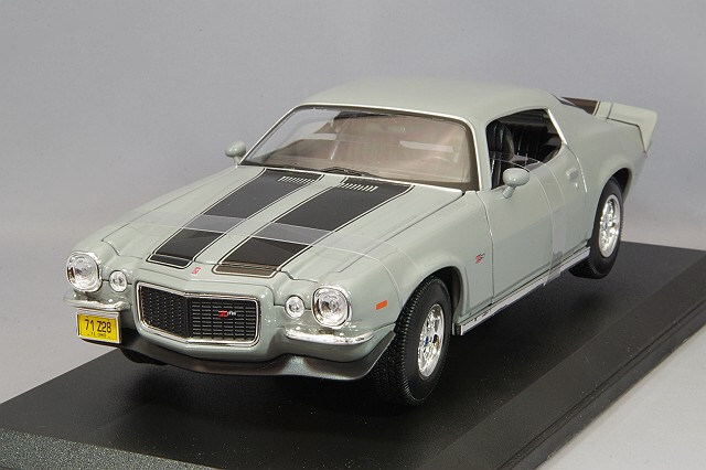 マイスト 1/18 シボレー カマロ Z28 1971 グレー