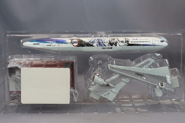 全日空商事 1/200 ボーイング 767-300ER JA616A 鬼滅の刃じぇっと壱  