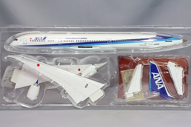 ANA B787-9ドリームライナーJA936A 1/200モデル（全日空商事 1