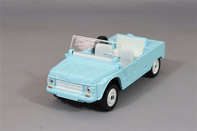 1/43 シトロエン / Citroën ë-C4 ライトブルー 1/43 シトロエン / Citroën ë-C4 ライトブルー ミニカー