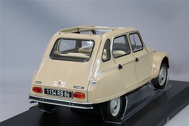 1/18 シトロエン アカディアーヌ 1984 Citroen Acadiane Citroën Acadiane Citroën Assistance - Red | White - 1984