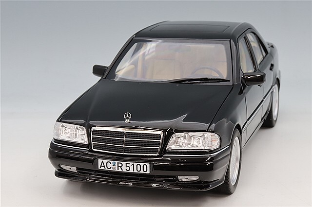 304-043 ノレブ 1/18 メルセデスベンツ C36 AMG 1993 ノレブ 1/18 メルセデスベンツ C36 AMG 1993 メタリックオブシディアン