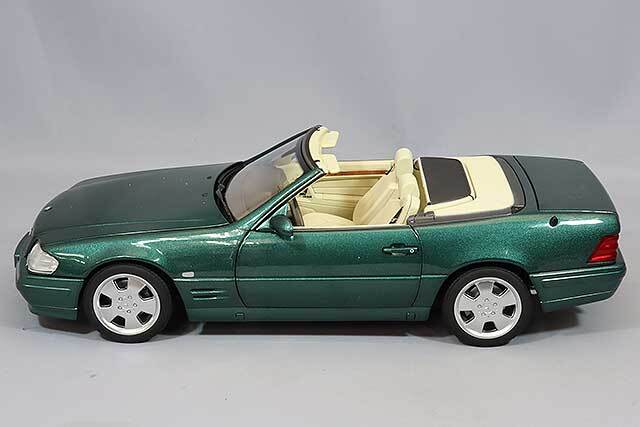 ノレブ 1/18 メルセデスベンツ SL 500 1999 メタリックグリーン ノレブ 1/18 メルセデスベンツ SL 500 1999 メタリックグリーン